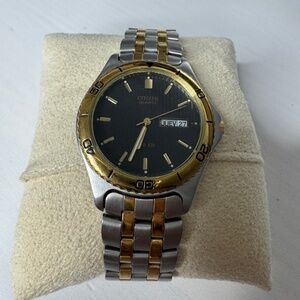 Citzen's Men's Gold & silver Tone Black Dial Watch